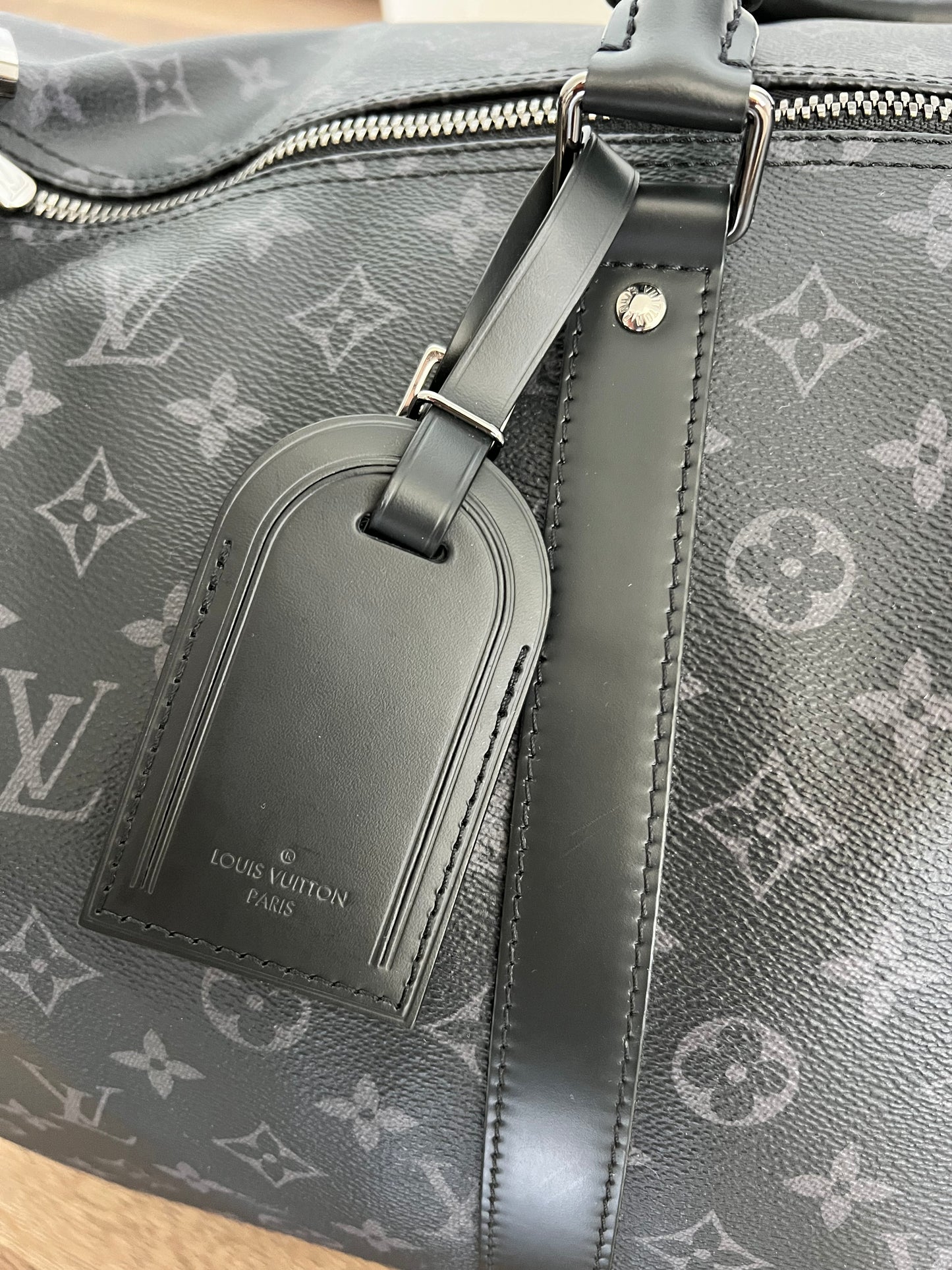 Louis Vuitton Keepall Bandoulière 55 Duffel Bag